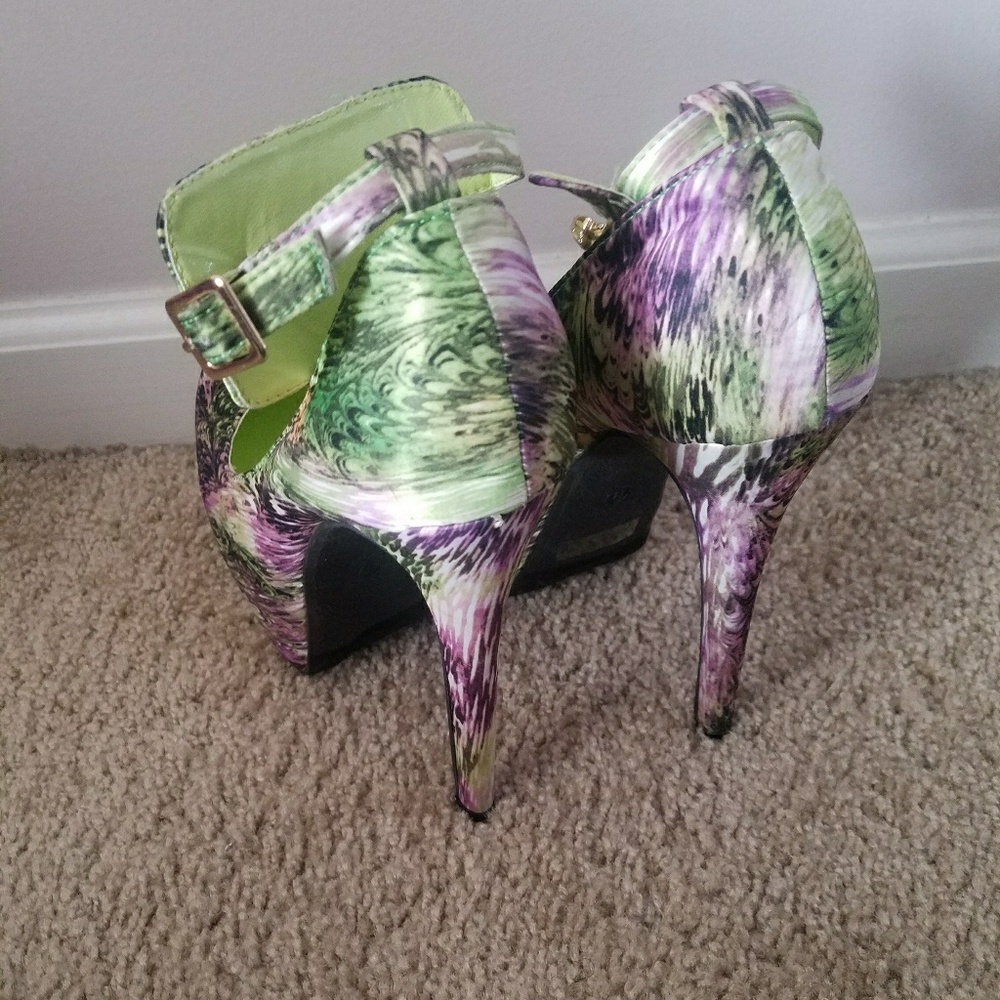 Multi colored Heels - Picture 4 of 4